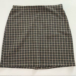 H&M plaid skirt size small